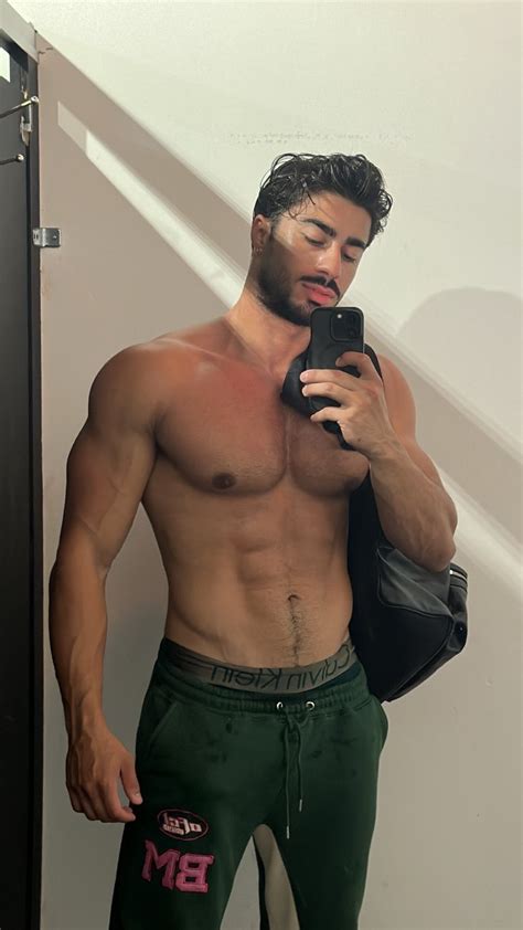 Mo Saffari, the muscular influencer sets the web on fire!